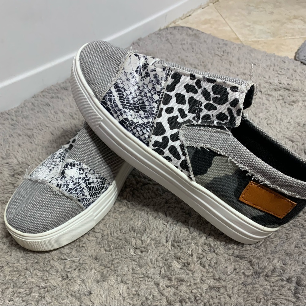 Animal print canvas style shoes